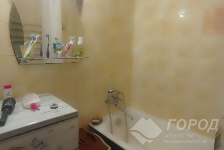 Продам 2-х кімнатну квартиру, Рогань, Код: 797212/13