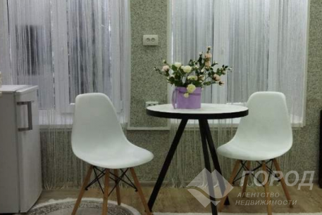 Продам 1-кімнатну квартиру, Центральный рынок, Код: 797212/9