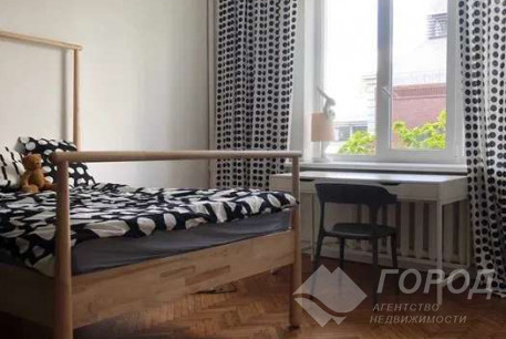 Продам 3-х кімнатну квартиру, Центр, Университет метро, Код: 797225/1