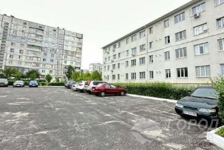 Продам 3-х кімнатну квартиру, Рогань, Код: 797293/3