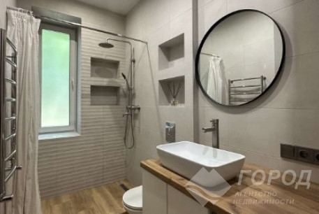 Продам 2-х кімнатну квартиру, Центр, Код: 797344/3