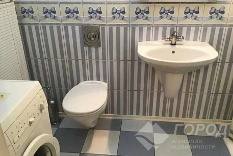 Продам 2-х кімнатну квартиру, Центр, Код: 797385/1