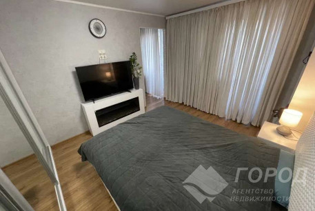 Продам 1-кімнатну квартиру, Гагарина проспект, Спортивная метро, Код: 797388/1