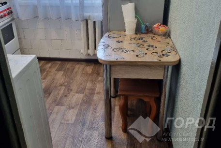 Продам 3-х кімнатну квартиру, ХТЗ, ХТЗ метро, Код: 797432/1