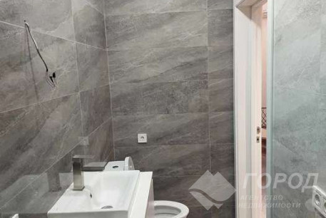 Сдам гостинку, Гагарина проспект, Защитников Украины метро (Площадь Восстания), Код: 797444/5