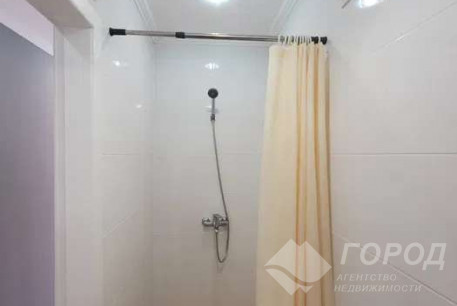 Продам 1-кімнатну квартиру, Центр, Код: 797458/2