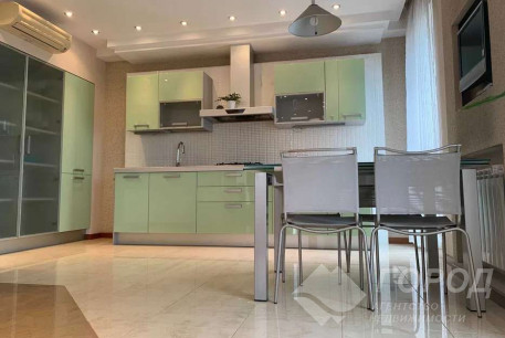 Продам 4-х кімнатну квартиру, Павлово поле, Ботанический сад метро, Код: 797962/2