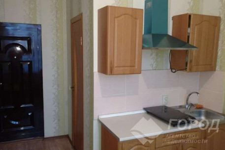 Сдам гостинку, Центральный рынок, Локомотив, Код: 798093/1