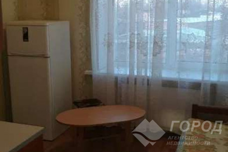 Сдам гостинку, Центральный рынок, Локомотив, Код: 798093/1