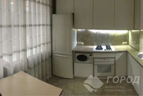 Продам 1-кімнатну квартиру, Гагарина проспект, Спортивная метро, Код: 798131/1