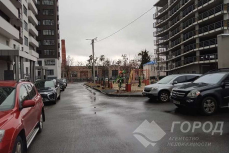 Сдам 3-х кімнатну квартиру, Центр, Университет метро, Код: 798132/2