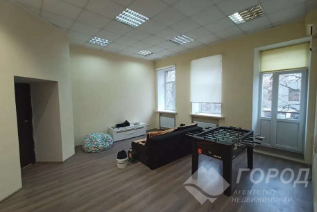 Сдам 5-и кімнатну квартиру, Центр, Код: 798144/1