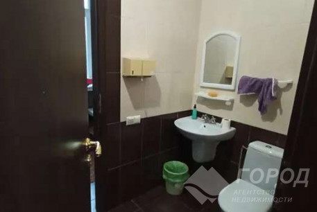 Сдам 5-и кімнатну квартиру, Центр, Код: 798144/1