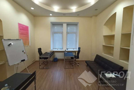 Сдам 5-и кімнатну квартиру, Центр, Код: 798144/1