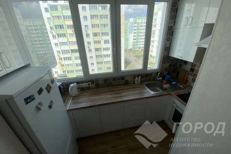Продам 1-кімнатну квартиру, ХТЗ, ХТЗ метро, Код: 798504/1