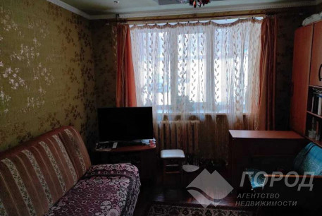 Продам 3-х кімнатну квартиру, Дергачевский р-н, Подворки (Дергачевский район), Код: 798593/1