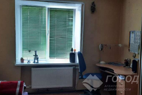 Продам 4-х кімнатну квартиру, ХТЗ, ХТЗ метро, Код: 798663/1