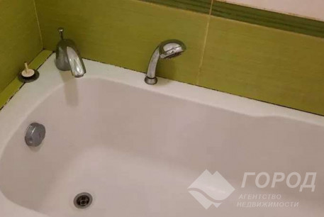 Продам 4-х кімнатну квартиру, ХТЗ, ХТЗ метро, Код: 798663/1