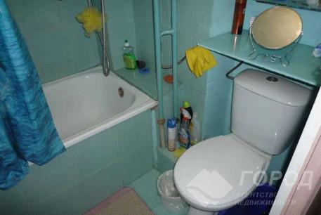 Продам гостинку, Новые дома, Коммунальный рынок, Код: 798664/1