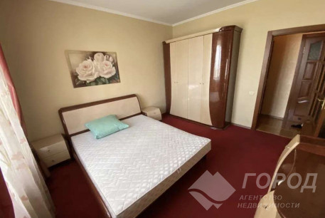 Сдам 3-х кімнатну квартиру, Центр, Код: 798813/3