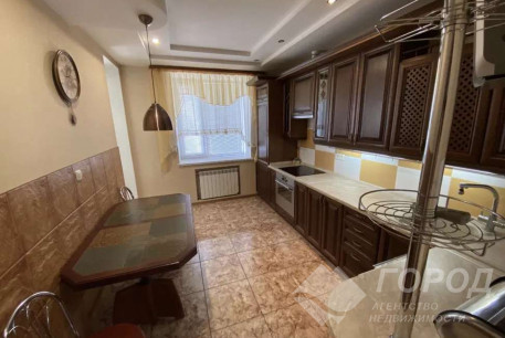 Сдам 3-х кімнатну квартиру, Центр, Код: 798813/3