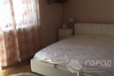 Продам 2-х кімнатну квартиру, Центр, Код: 798868/1