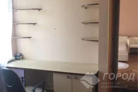 Продам 2-х кімнатну квартиру, Центр, Код: 798868/1