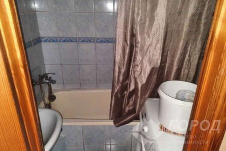 Продам 2-х кімнатну квартиру, Дергачевский р-н, Подворки (Дергачевский район), Код: 798896/1