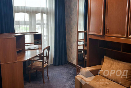 Сдам 3-х кімнатну квартиру, Центр, Код: 798908/1