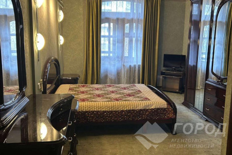 Сдам 3-х кімнатну квартиру, Центр, Код: 798908/1