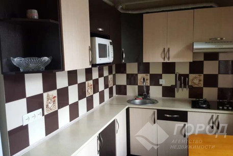 Сдам 3-х кімнатну квартиру, Гагарина проспект, Защитников Украины метро (Площадь Восстания), Код: 799224/1