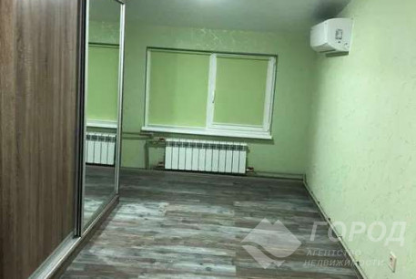 Продам 5-и кімнатну квартиру, Центр, Код: 799277/1