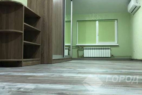 Продам 5-и кімнатну квартиру, Центр, Код: 799277/1