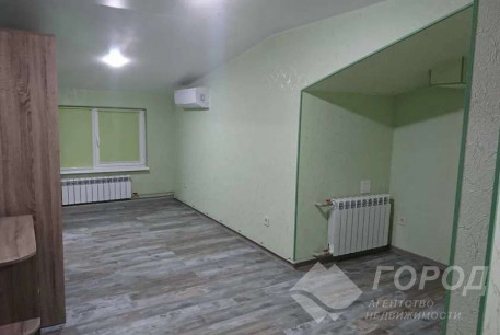 Продам 5-и кімнатну квартиру, Центр, Код: 799277/1