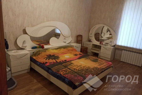 Продам 3-х кімнатну квартиру, Гагарина проспект, Защитников Украины метро (Площадь Восстания), Код: 799449/1