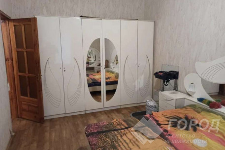 Продам 3-х кімнатну квартиру, Гагарина проспект, Защитников Украины метро (Площадь Восстания), Код: 799449/1