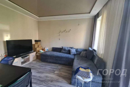 Продам 2-х кімнатну квартиру, Центр, Код: 799457/2