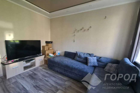 Продам 2-х кімнатну квартиру, Центр, Код: 799457/2