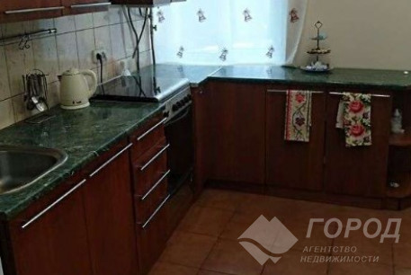 Продам 3-х кімнатну квартиру, Центр, Код: 799580/2