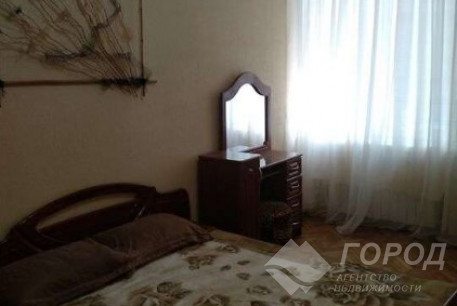 Продам 3-х кімнатну квартиру, Центр, Код: 799580/2