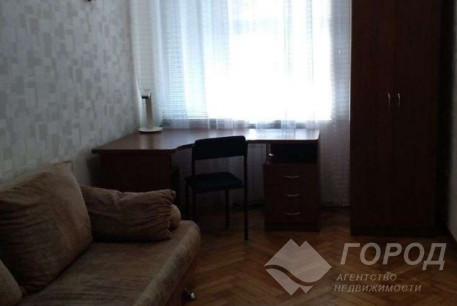 Продам 3-х кімнатну квартиру, Центр, Код: 799580/2