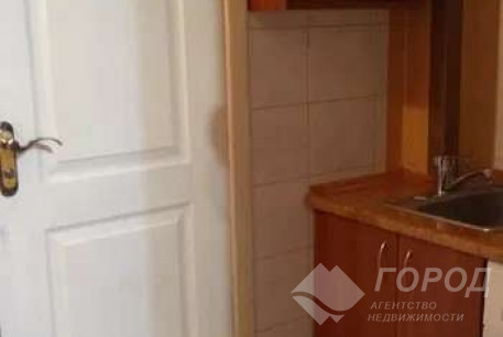 Сдам гостинку, Новые дома, Армейская метро (Советской Армии), Код: 799647/1