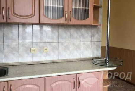 Сдам 3-х кімнатну квартиру, Гагарина проспект, Защитников Украины метро (Площадь Восстания), Код: 799668/1