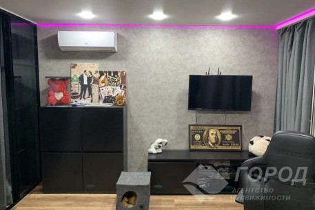 Продам 1-кімнатну квартиру, Гагарина проспект, Проспект Гагарина метро, Код: 799779/1