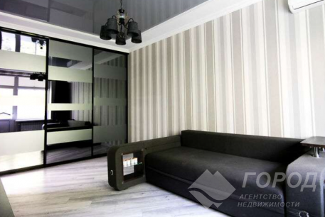 Сдам 2-х кімнатну квартиру, Центр, Университет метро, Код: 799924/6