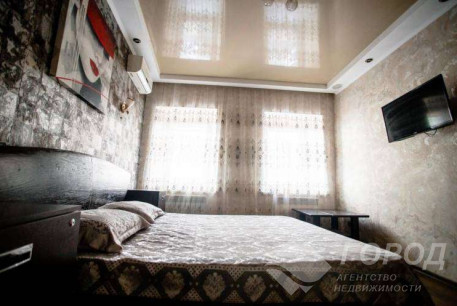 Сдам 4-х кімнатну квартиру, Центр, Исторический Музей метро, Код: 799924/7