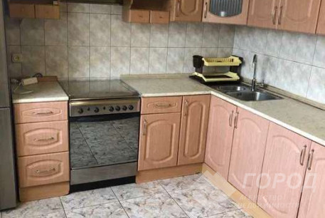 Сдам 3-х кімнатну квартиру, Гагарина проспект, Защитников Украины метро (Площадь Восстания), Код: 799942/1