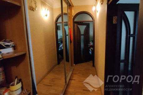 Продам 2-х кімнатну квартиру, Центральный рынок, Южный вокзал метро, Код: 799997/1