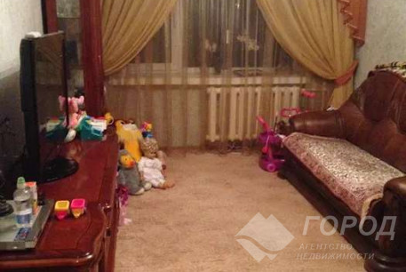 Продам 2-х кімнатну квартиру, ХТЗ, Пролетарская метро (Индустриальная), Код: 800095/1