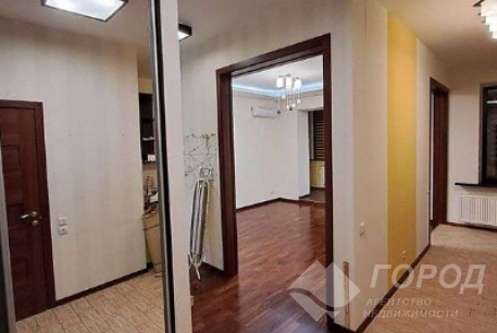 Продам 2-х кімнатну квартиру, Алексеевка, Код: 800176/1